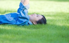 迷你裙美女警官